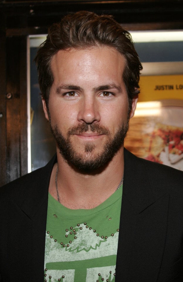 ryan reynolds 799384e